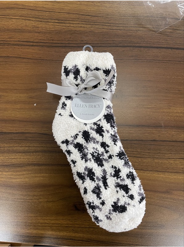 Ellen Tracy socks three-pack
